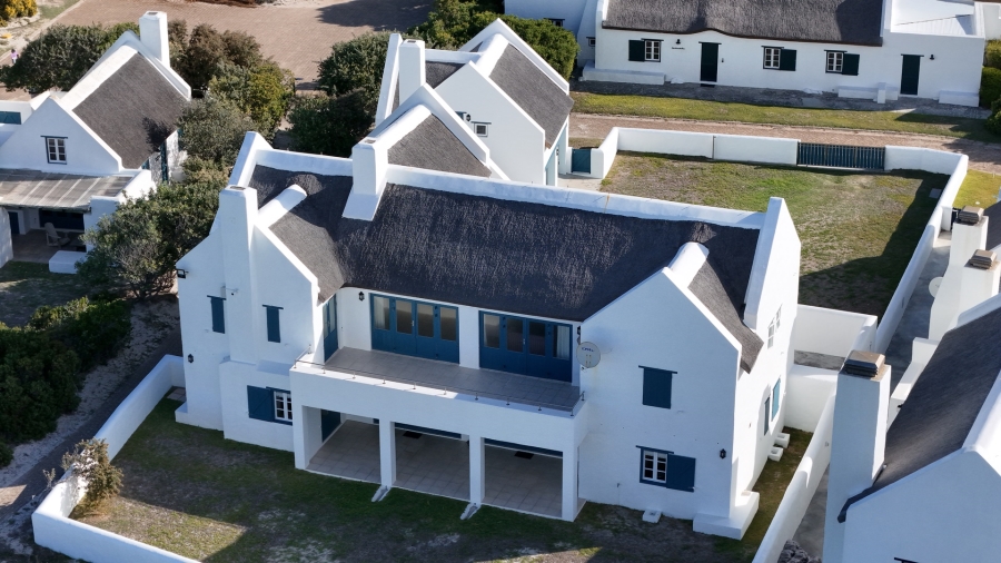 5 Bedroom Property for Sale in Struisbaai Western Cape